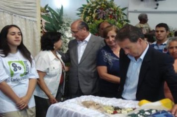 Foto - Despedida ao eterno prefeito de Paraguaçu Paulista Carlos Arruda Garms