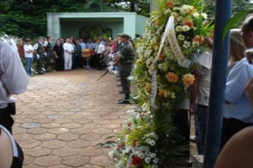 Foto - Despedida ao eterno prefeito de Paraguaçu Paulista Carlos Arruda Garms