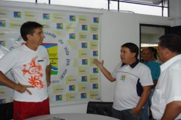 Foto - CARAVANA ESPORTIVA DO SESC VERÃO COM GUERRINHA DO BASQUETE