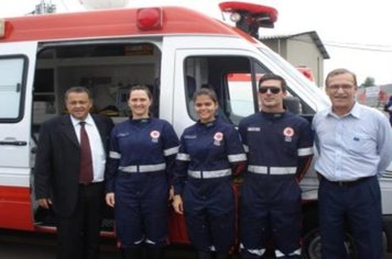 Foto - Entrega da SAMU ao prefeito Ediney em Tatuí