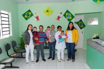 Foto - VACINAÇÃO CONTRA A PARALISIA INFANTIL EM PARAGUAÇU
