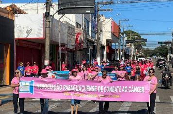 Foto - Caminhada da Associação do Câncer reforça conscientização em Paraguaçu Paulista 