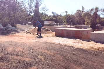 Continuidade da construção de jazigos garante ampliação do cemitério de Conceição