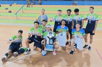 Sub-21 de Paraguaçu Paulista conquista vice-campeonato na Super Copa Regional de Vôlei