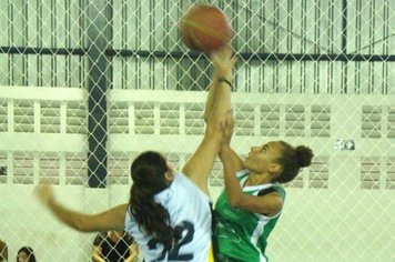 Derrota também é aprendizado para meninas do basquete de Paraguaçu
