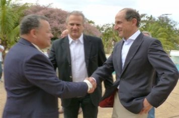 Prefeito Ediney participa com presidente da Fiesp Paulo Skaf da inauguração da escola Sesi de Assis