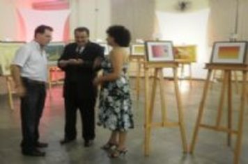 Em dia de intensas atividades, prefeito Ediney e primeira dama Sônia, abrem as comemorações do aniversário da cidade