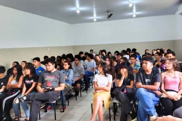 SAE/CTA leva educação sexual e prevenção a 200 jovens do Projeto CARA em Paraguaçu Paulista