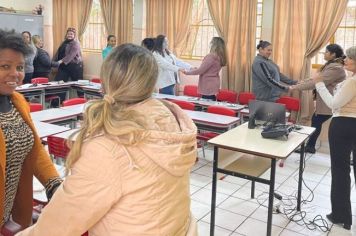 Professores municipais participam de capacitação do Sistema Aprende Brasil