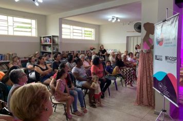 Chá D´Elas reúne mulheres em bate-papo na Biblioteca Municipal em comemoração ao mês da mulher