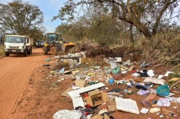 Prefeitura recolhe aproximadamente 200 toneladas de lixo e entulho descartados irregularmente em Paraguaçu Paulista