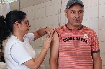 Vigilância em Saúde promove ações de vacinação contra a gripe e Covid-19