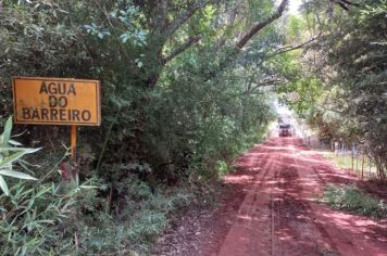 Departamento de Obras promove melhorias na estrada da Água do Barreiro