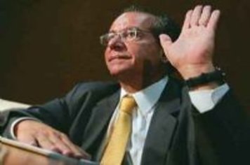 ELEIÇÕES 2010          Para Aníbal, Serra leva vantagem sobre Aécio