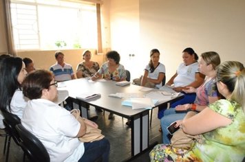 Primeira Dama Sônia faz balanço de 2014 com entidades de Paraguaçu