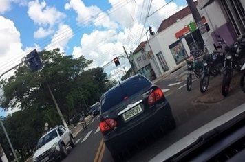 Avenida Brasil x Avenida Paraguaçu recebe semáforo