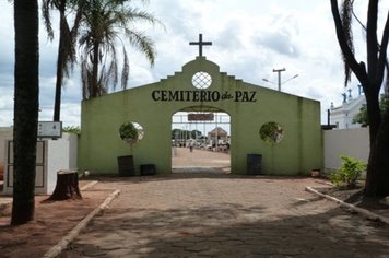 Mais de 20 mil pessoas devem visitar o Cemitério da Paz no Dia de Finados