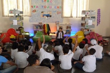 Semana da Biblioteca é marcada por contação de histórias e apresentações na Biblioteca Municipal