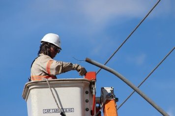 Prefeitura de Paraguaçu investe em luminárias de Led para melhoria da iluminação pública