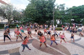 Dia Internacional da Mulher foi comemorado com grande festa