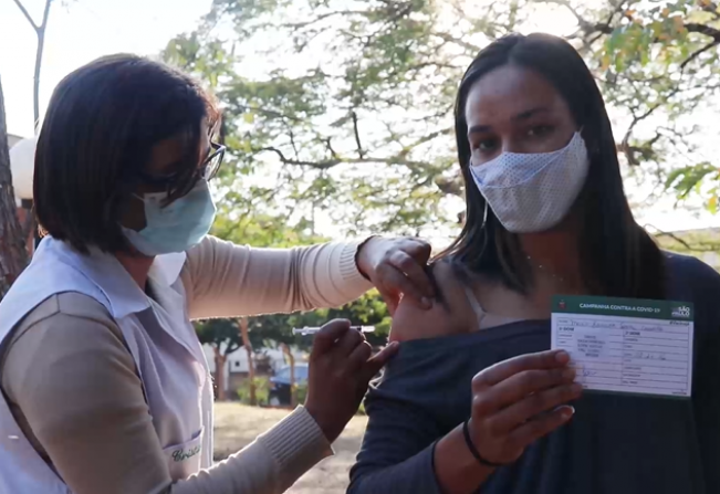 Paraguaçu celebra última faixa etária adulta com a 1ª dose