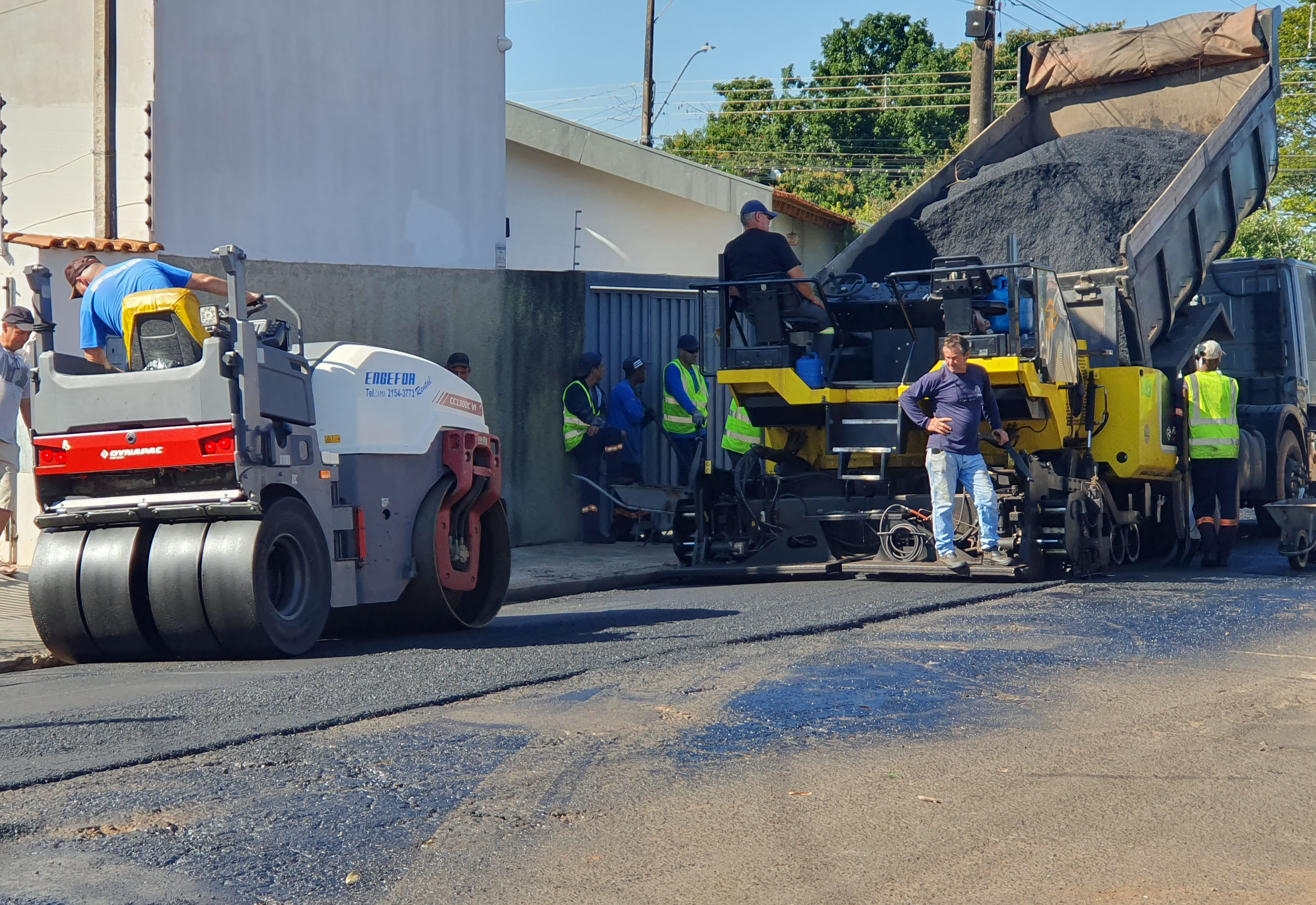 Recape asfáltico avança e revitaliza mais um trecho da Rua Nilo Peçanha 