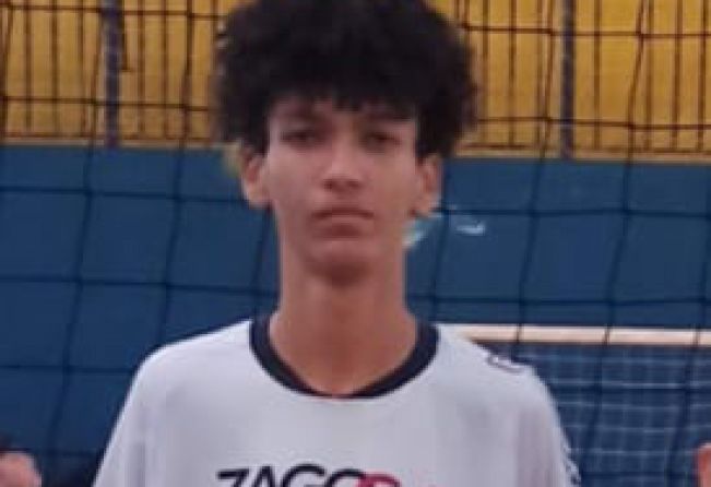 Jovem paraguaçuense é destaque da equipe sub 17 de vôlei do SESI