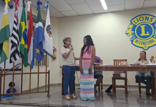 Estudante da Escola Helena Wirgues é vencedora de concurso de desenho promovido pelo Lions Internacional