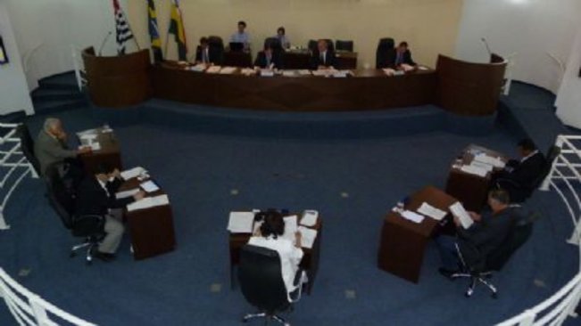 Câmara aprova projeto que prevê convênio para a reconstrução da Escola Ambiental de Paraguaçu