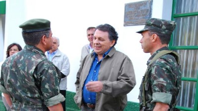 TG recebe a visita do Coronel Gueiros do Exército Brasileiro