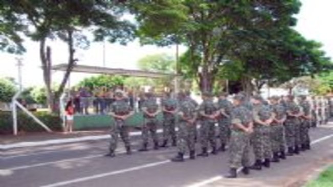 TG realiza formatura em comemoração ao Dia do Exército