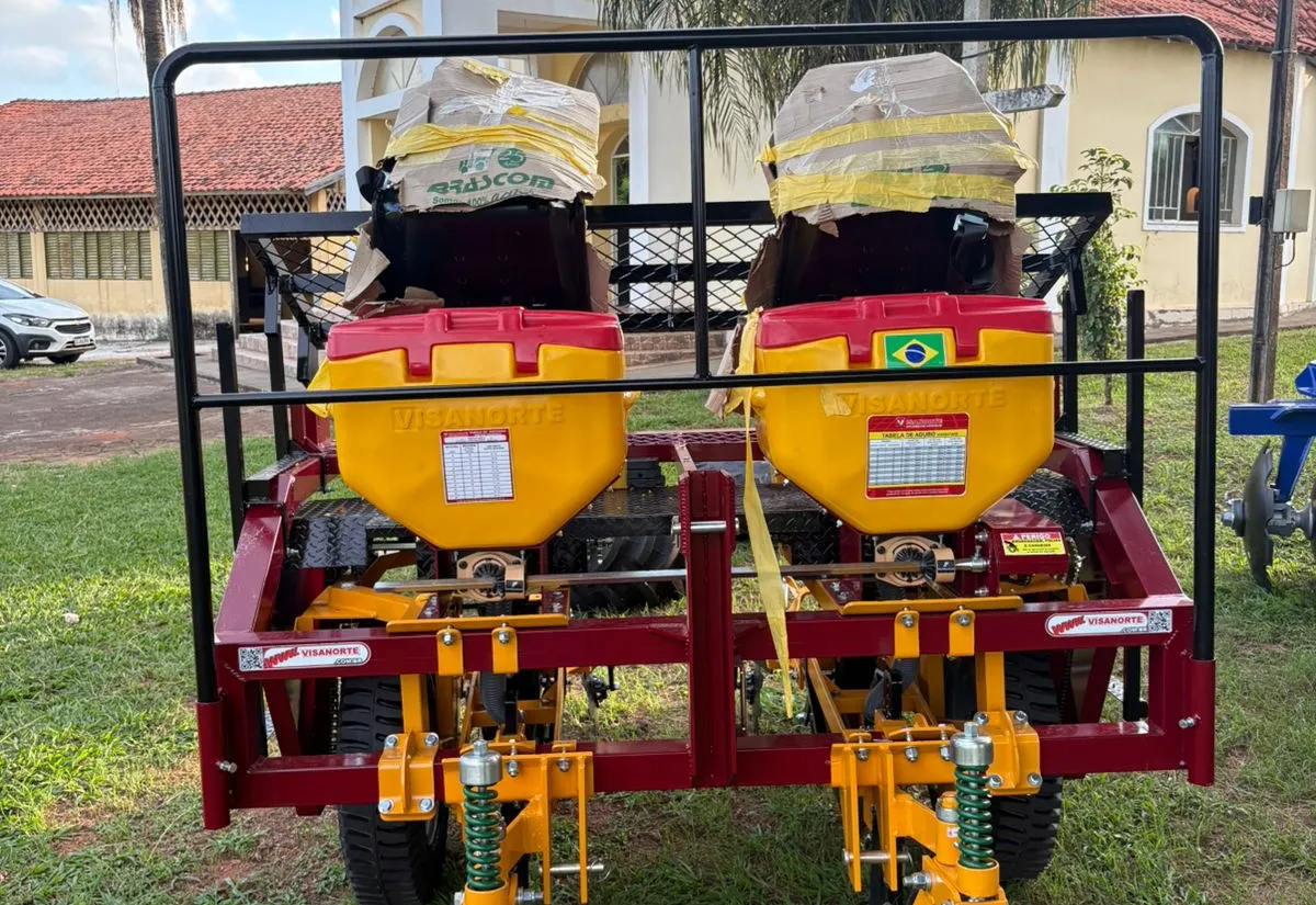 Associação do Campinho recebe implementos agrícolas e fortalece produção rural