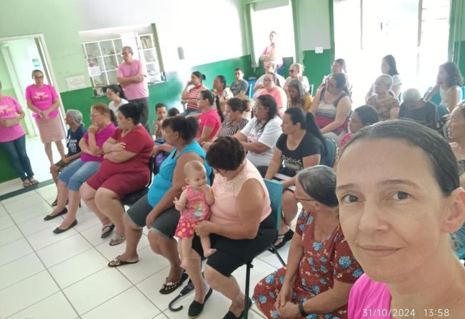 ESF IX da Roseta promove ação em apoio ao Outubro Rosa