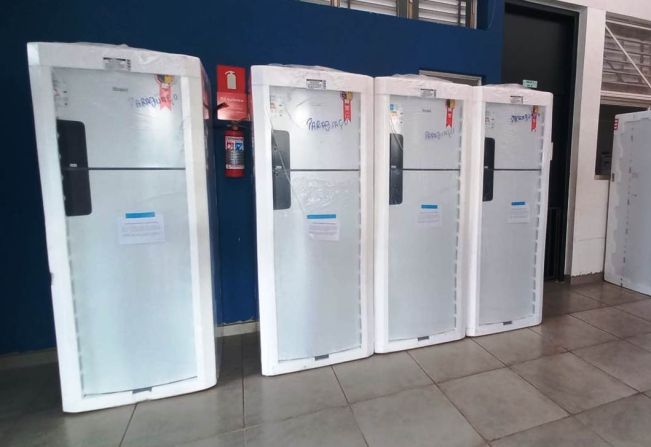 Departamento de Educação adquire refrigeradores para as escolas municipais