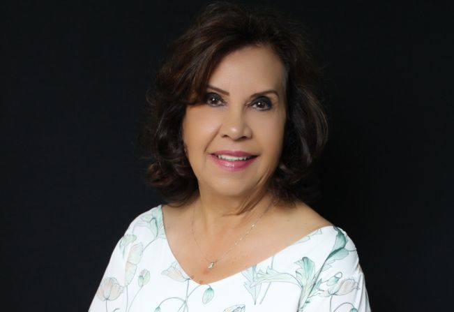 Prefeita Almira de Paraguaçu antecipa pagamento do 13º salário