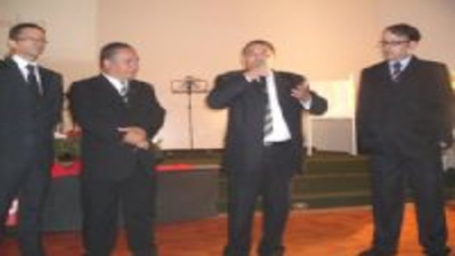 Prefeito Ediney prestigia o Jubileu de Prata da Igreja Cristo Salva em Paraguaçu