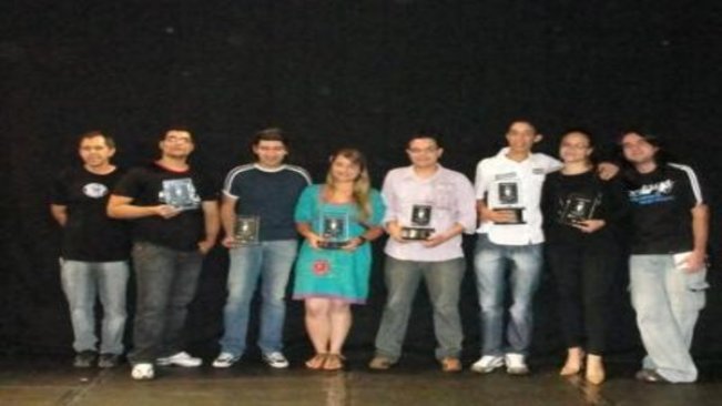 Gisely Betetto de Paraguaçu vence a final do 1º Jovem Canta