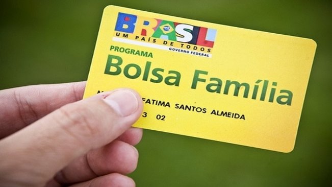 Cerca de 1.300 pessoas podem perder o Bolsa Família em Paraguaçu