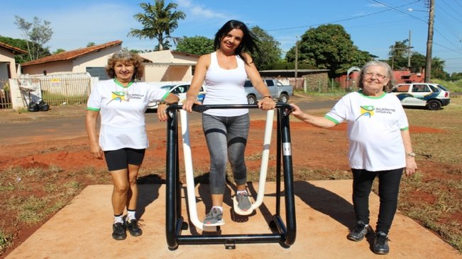 Inaugurada a Academia ao Ar Livre da Vila Nova, em frente ao Ginásio de Esportes Zé do Pito