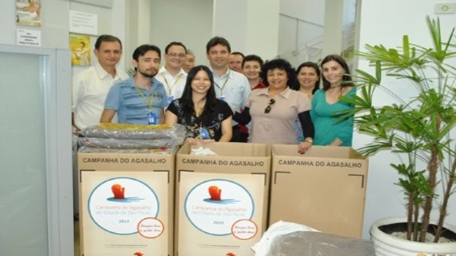 Primeira Dama reúne equipe para organizar a Campanha do Agasalho 2014