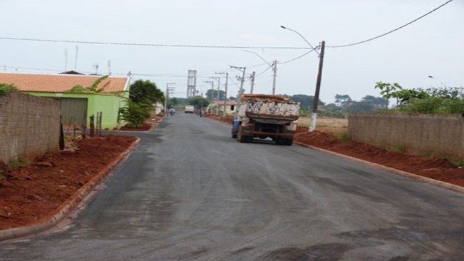 Programa de pavimentação e recape atenderá vários pontos e bairros de Paraguaçu