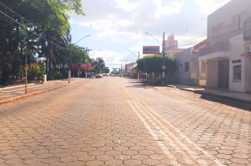 Av. Paraguaçu está de cara nova após a remoção de estruturas metálicas enferrujadas