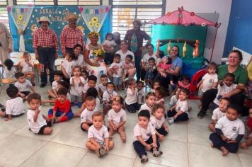 Sucesso o arraiá da EMEI Girassol