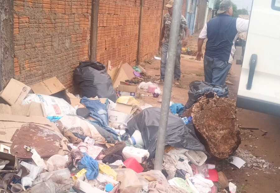 Descarte irregular de lixo na Vila Nova é crime, desrespeito e ameaça à saúde pública