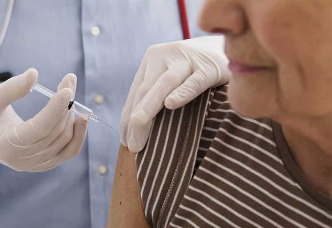 Vacina da gripe está em falta; novo lote de vacinas deve chegar na quinta-feira
