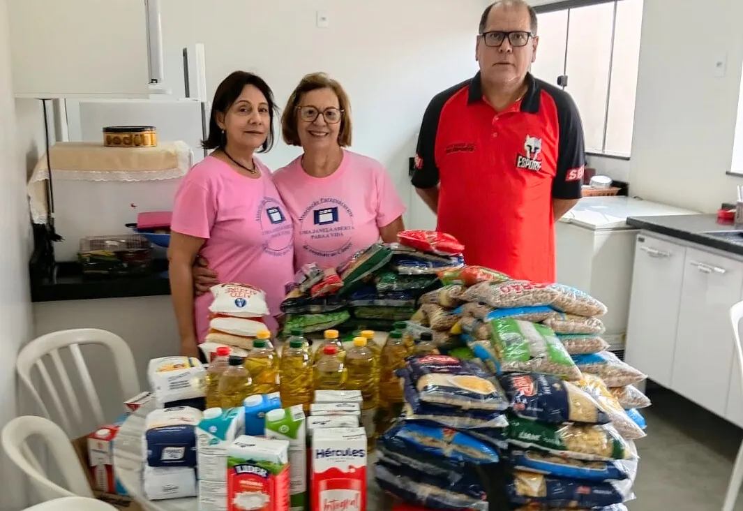 Alimentos arrecadados na Copa Peixe são destinados à Associação de Combate ao Câncer