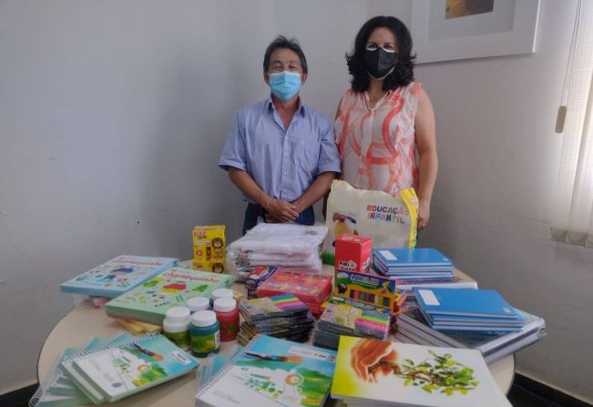 Material escolar para os alunos da Rede Municipal de Ensino