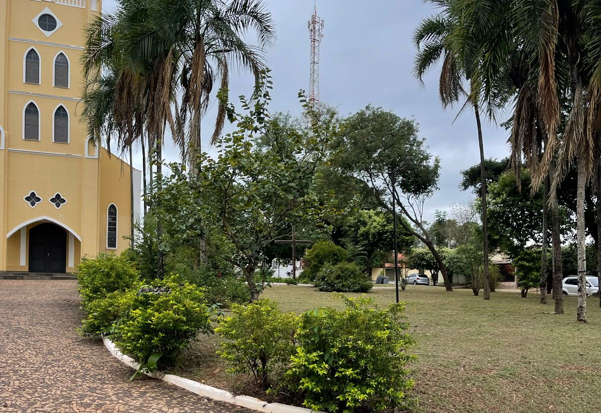 Distrito de 'Conceição' fica ainda mais charmoso com praças limpas e acolhedoras